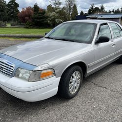 2005 Ford Crown Victoria