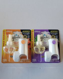2 Glade Plug In Air Scents Set