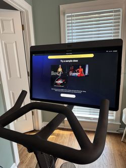 Near-New 2023 Peloton Bike PL-01, Brooklyn NY
