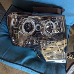 Ford F150 Headlight Assembly 