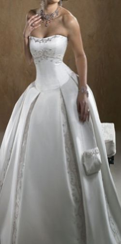 Couture Maggie Sottero Wedding Dress 