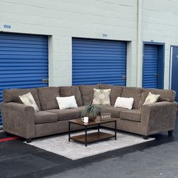 Brown L-Shaped Sectional Sofa – Peak Living Furniture