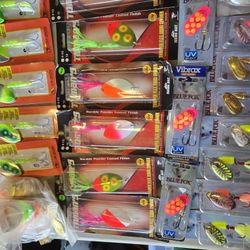 Bob Toman Thumper,  Mulkeys Guide Flash, Hydro Vibe, Flash Glo, Blue Fox.