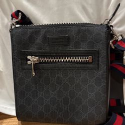 Gucci Cross Body Bag