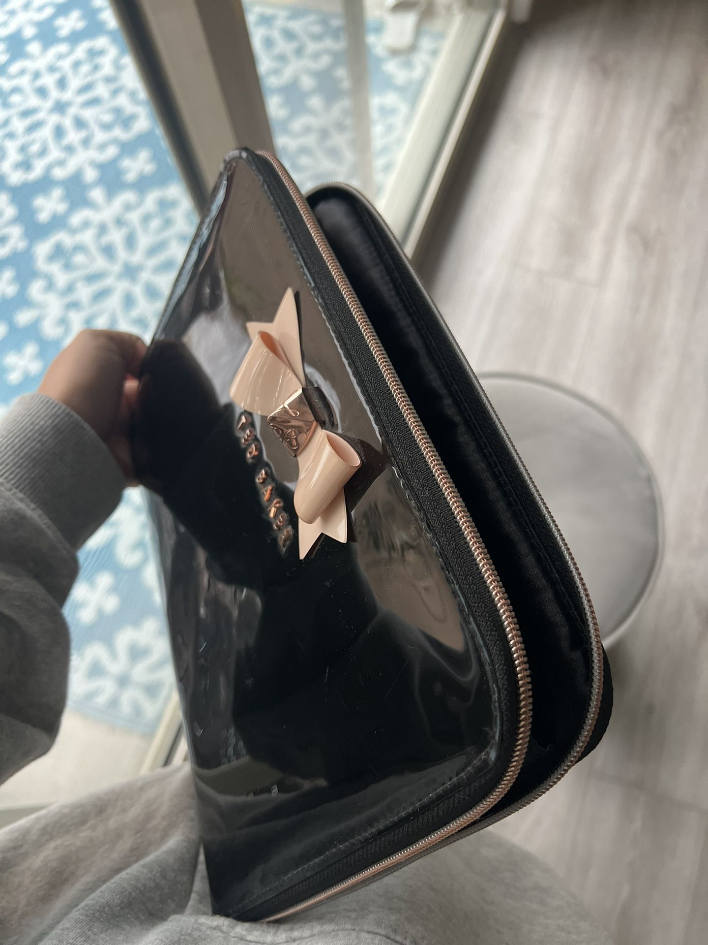 TED BAKER Clutch iPad Case Purse Jewelry Accessories