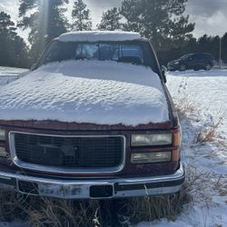 GMC K2500 6.5 Diesel With Chains