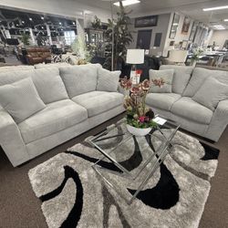 2 Pc Sofa And Loveseat 