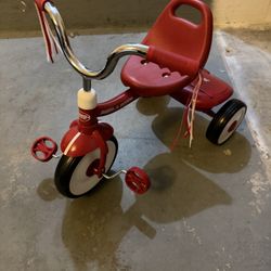  Tricycle 
