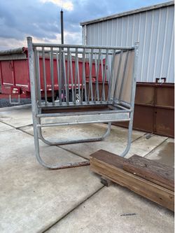 MD Horse Feeder