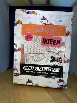 NWT Hello Kitty Halloween QUEEN Sheet Set Witch on Broom & Pumpkins White 