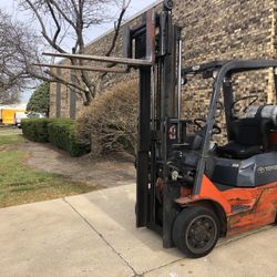 TOYOTA FORKLIFT