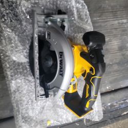 DEWALT 20VMAX XR BRUSHLESS 6-1/2"(165MM) CORDLESS CIRCULAR SAW NEW (TOOL ONLY) 