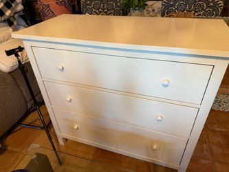 Ikea Hemnes 3 drawer dresser