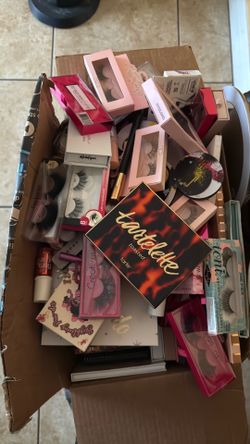 Full makeup box