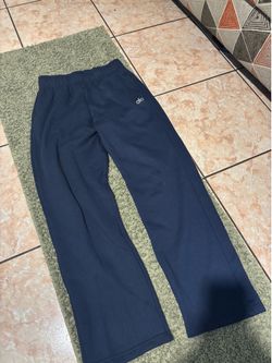 Alo sweats navy blue