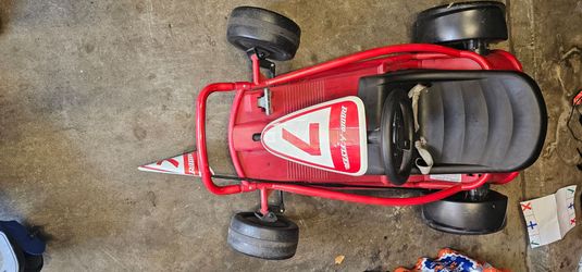 Free radio flyer go cart-wont charge