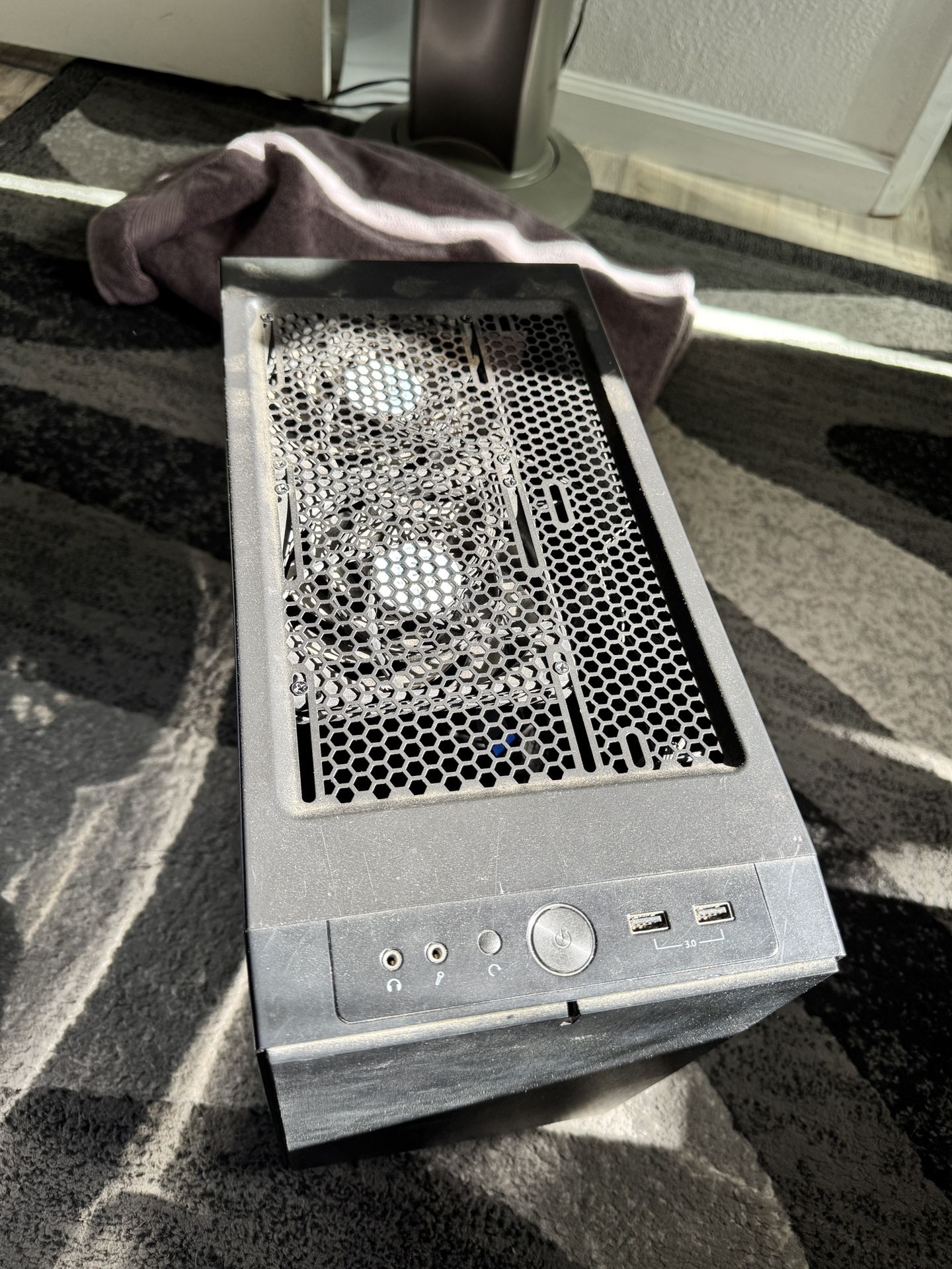 Small ITX Pc Case