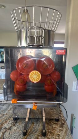 Orange juice maker