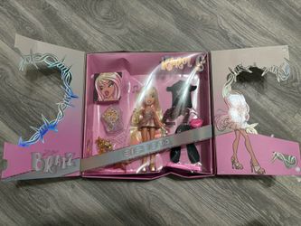 Karol g Bratz collection Doll
