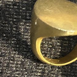 14 Kt GOLD SIGNET/ GREEK PLAIN RING