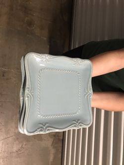 Set of 4 Southern Living at Home Pacific Accent plates