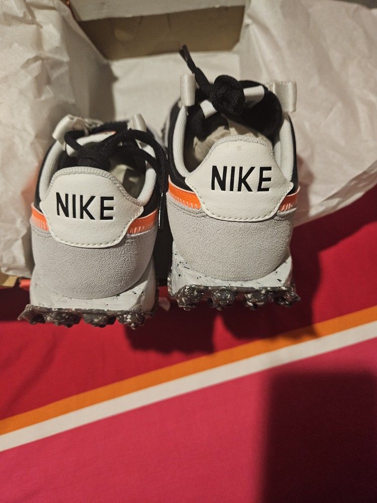 Nike Waffle Racer Crater Size 6