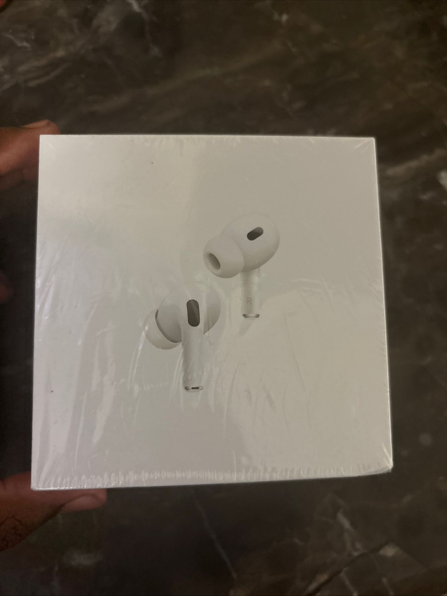 AirPods