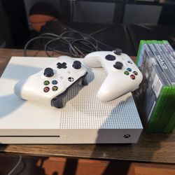 
FOR SALE – Xbox One S 1TB Bundle – $200 OBO