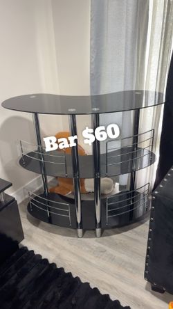Nice black furniture!