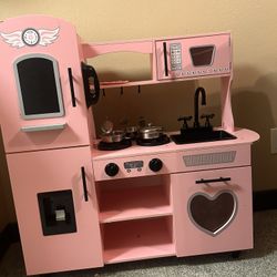 🍳 Kids’ Kitchen Toy – $60