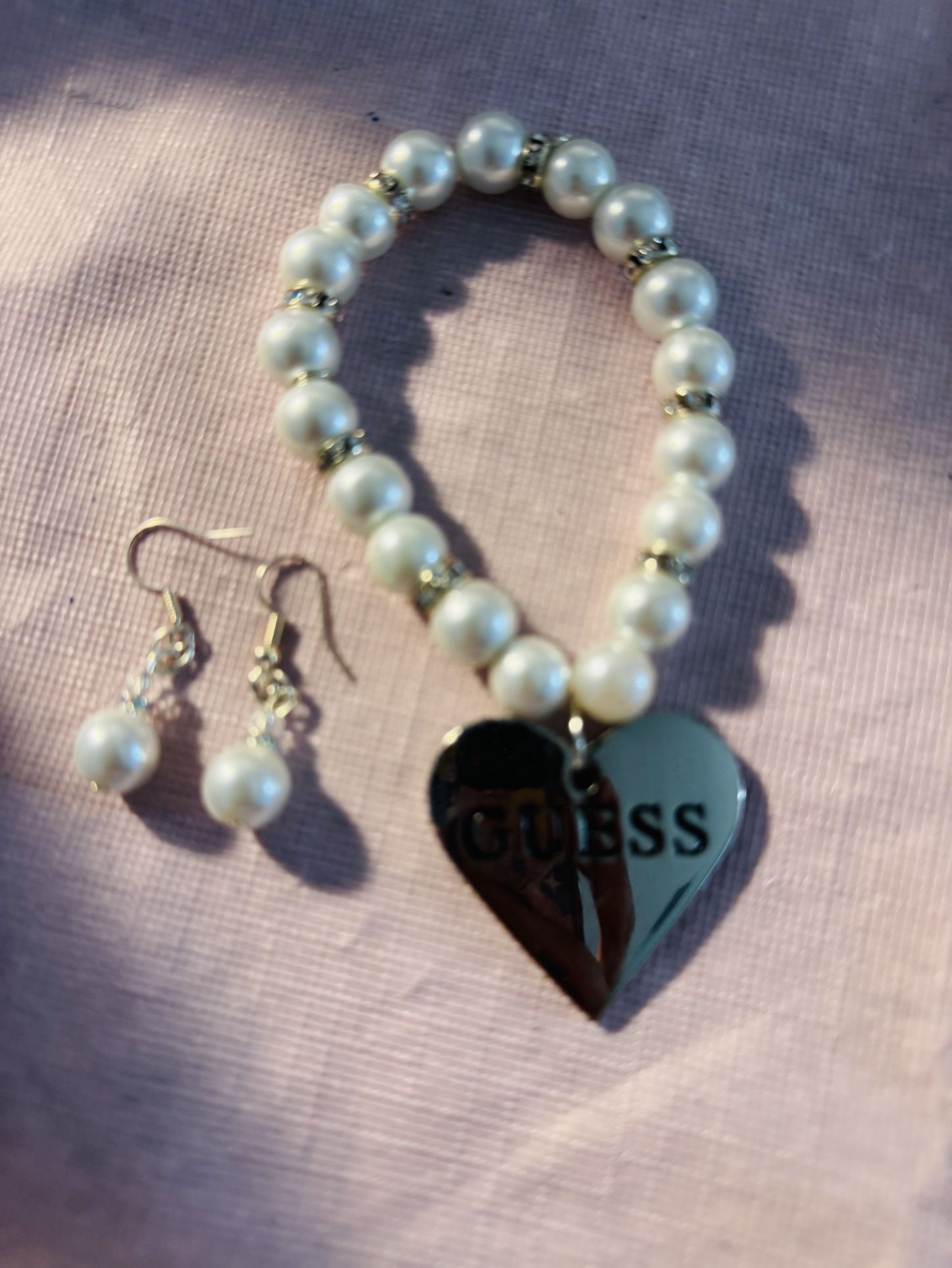Guess Heart Charm Bracelet And Earrings 