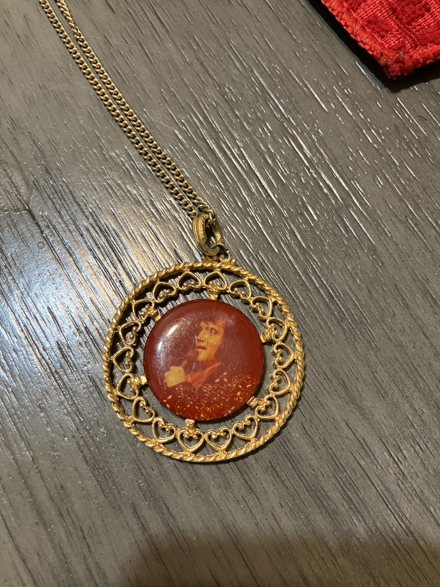 Elvis Necklace 