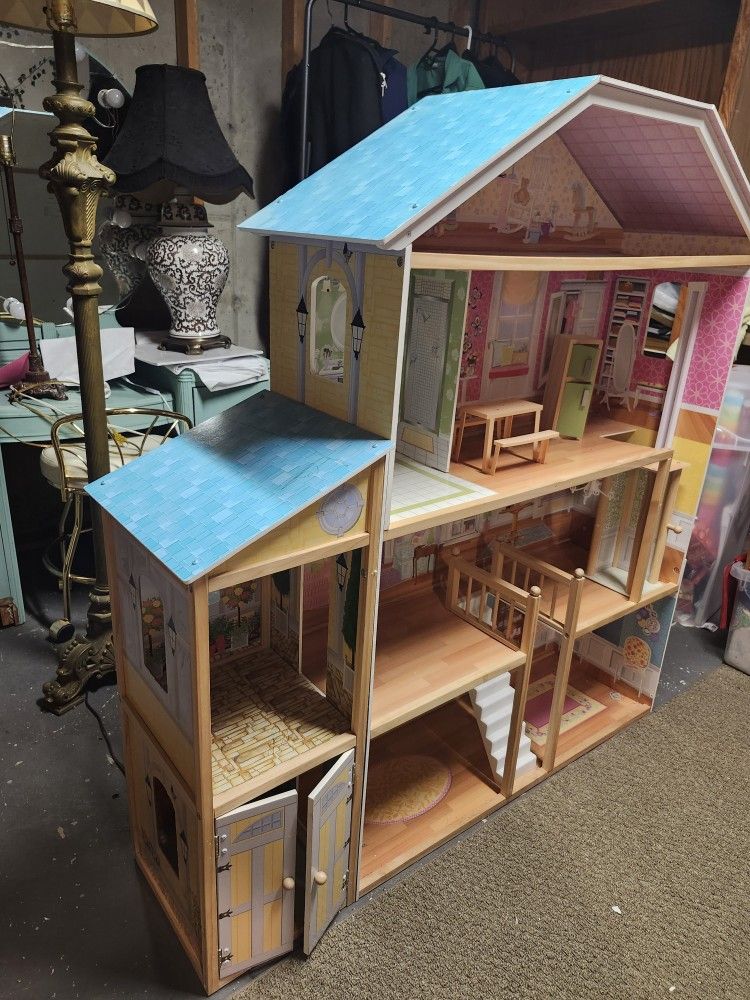 Full Size Barbie House