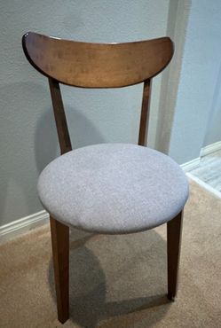 Dining table chairs (4)