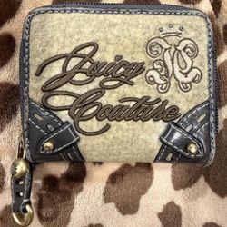 2000s Juicy Couture Wallet 