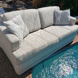 Lay-Z-Boy sleeper couch