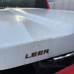Leer Bed Cover/ Running Boards/ Side Steps 