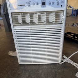 Frigidaire 8,000 BTU Window-Mounted Slider / Casement Air Conditioner FIRST OFFER OF $75 Gets It!!!!