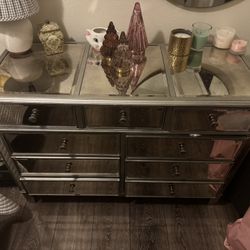 Pier One Dressers