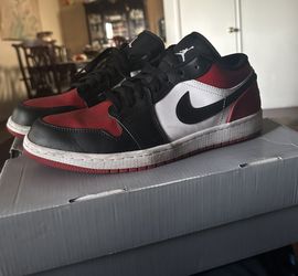 Jordan 1 Low Bred Toe Size 11