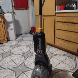 Bissell Carpet Cleaner 