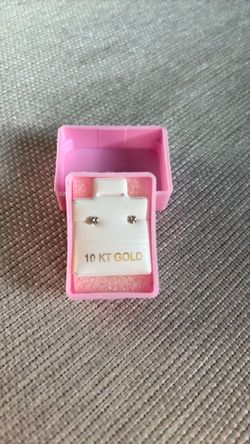 10KT Gold Crystal Stud Earrings