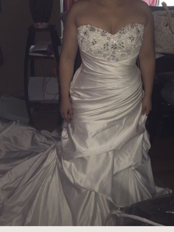 Wedding dress
