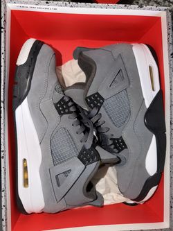 AIR JORDAN 4 RETRO