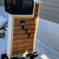 Handmade Custom Mailboxes 