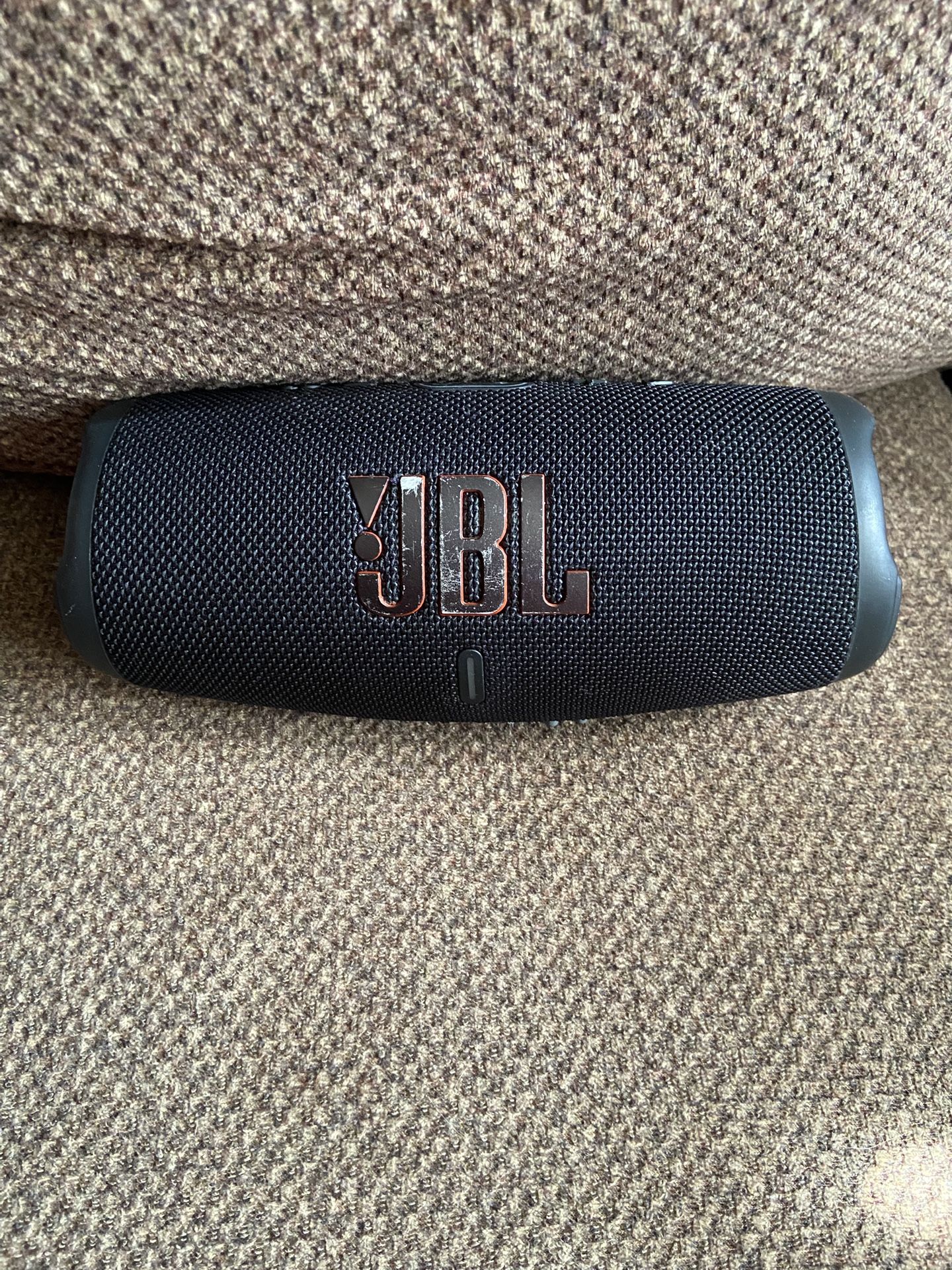JBL CHARGE 5