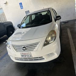 Nissan Versa 2014