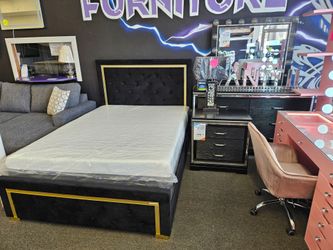 Super Deal Brand New 6 Pcs Bedroom Set Queen Bed, 1 Night, Dresser, Mirror W/ LED Light Builbs & Matt Set Memory Foam 10 Inch $1299