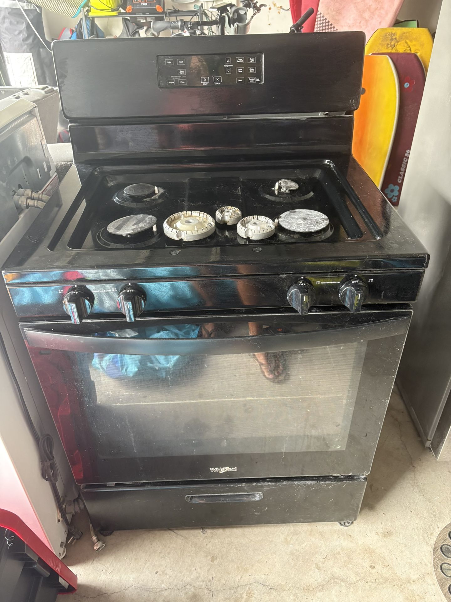 Appliances, Washer And Dryer/Fridge Microwave, Stove, And Oven