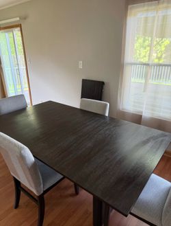 Dark sEspresso Dining Table with 4 Upholstered Chairs —